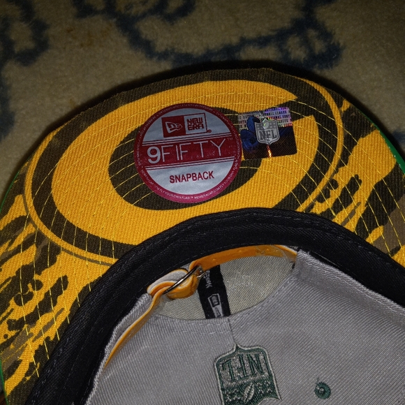 NEW ERA VINTAGE CAP COLLECTION NFL ADJUSTABLE SNAPBACK PRE-OWNED GOO - Picture 2 of 5